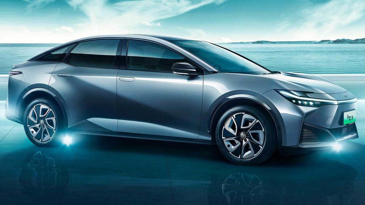 Elektrikli Sedan ’Toyota bZ3’ Tanıtıldı: Corolla’nın Pabucunu Dama Attırır...