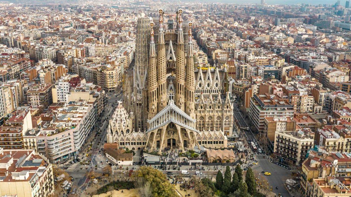 Barselona Şehrinin Başak Burcu Biri Tarafından Tasarlanmış Gibi Görünmesinin Ardında Yatan Çarpıcı Hikaye