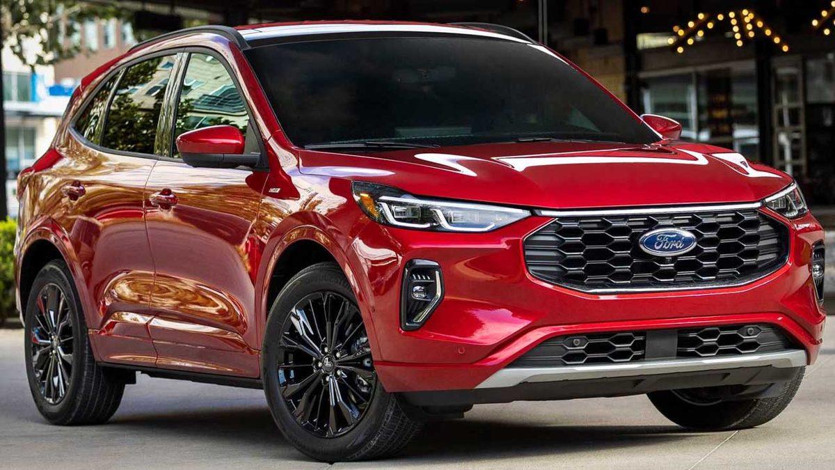 2023 Ford Kuga Tanıtıldı: Hem Yeni Tasarım Hem Hibrit Motor Geldi!