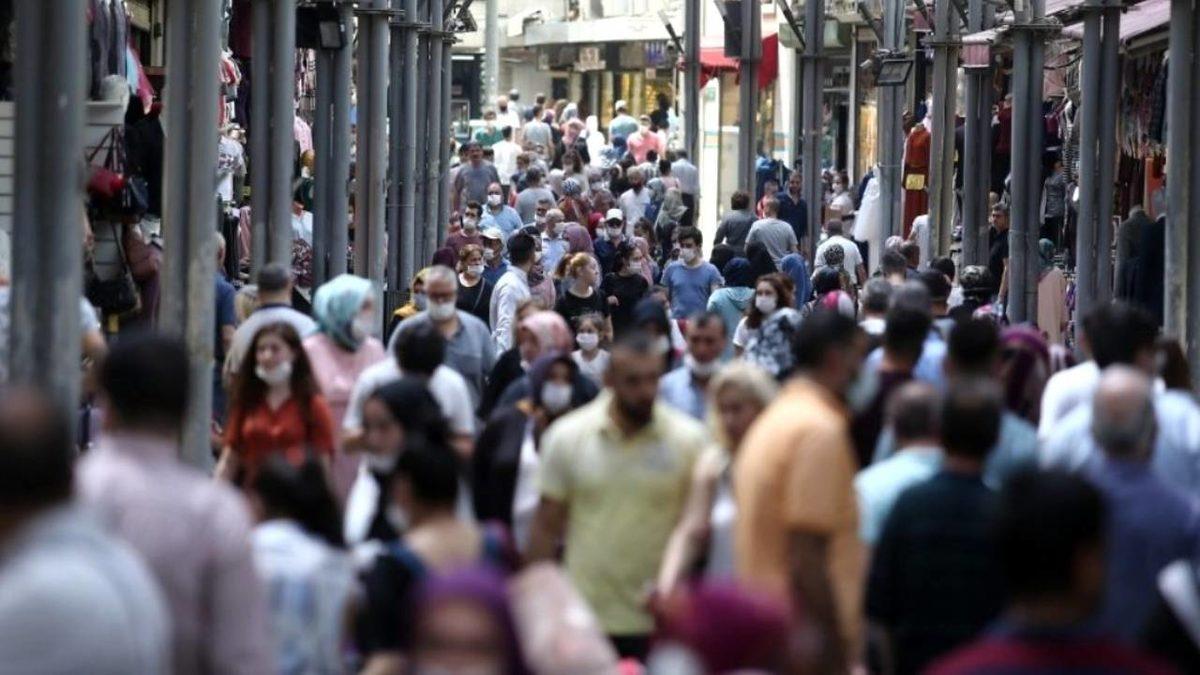 Türk Tabipleri Birliği Üyesinden Salgın Açıklaması: Dördüncü Pik Korkumuz Var