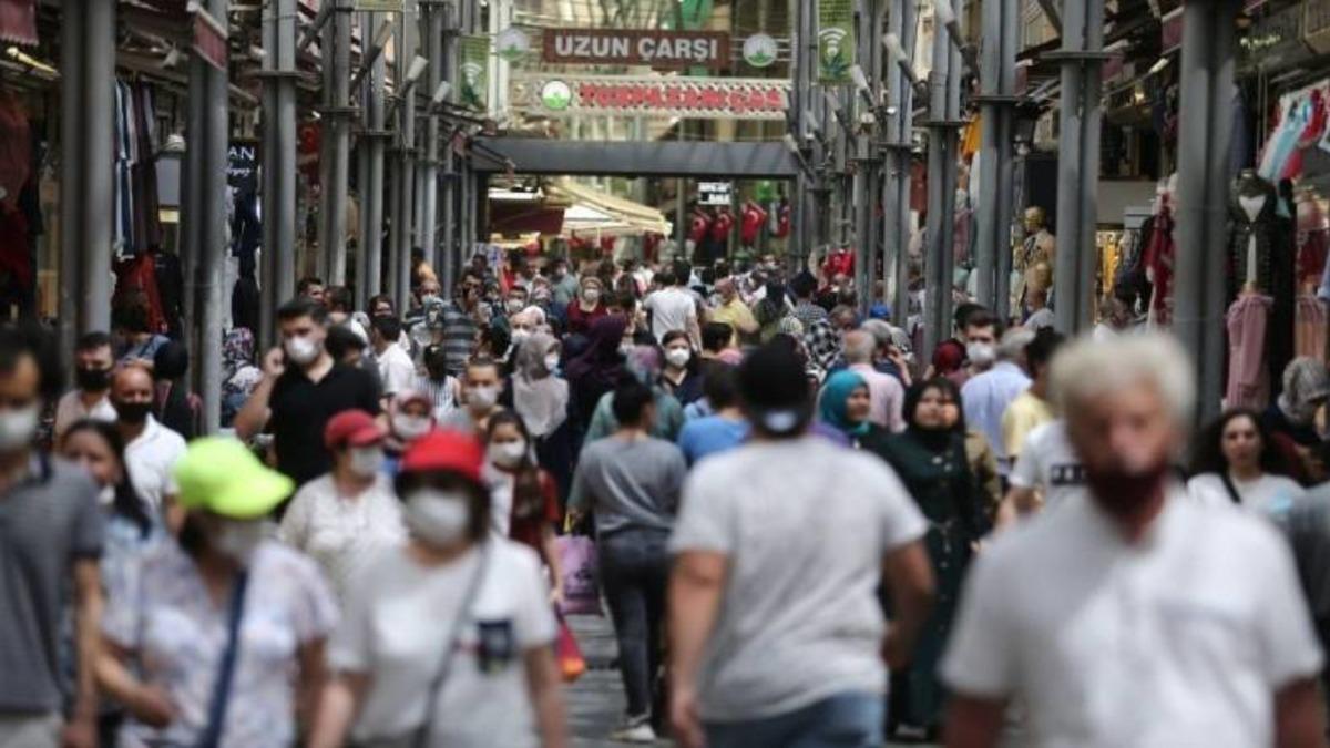 Türk Tabipleri Birliği Üyesinden Salgın Açıklaması: Dördüncü Pik Korkumuz Var
