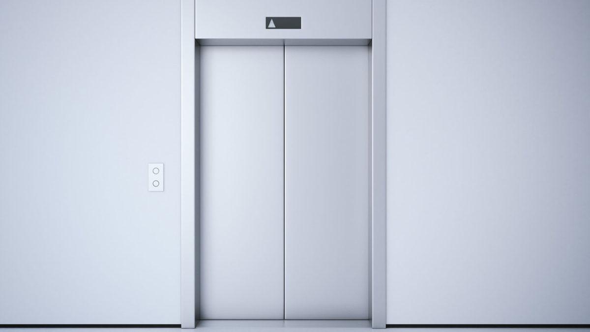 Asansör Kapılarında Gördüğümüz Bu Delikler Aslında Ne İşe Yarıyor?