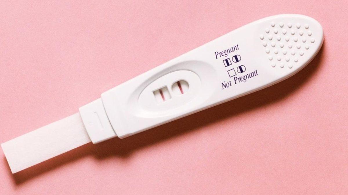 Bir Kadının İdrarının, Dişi Kurbağanın Derisinin Altına Enjekte Edilmesiyle Yapılan İlginç Hamilelik Testi