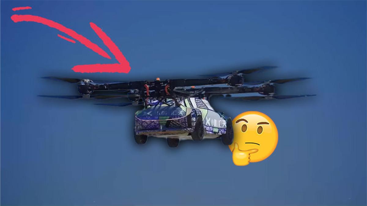 Çin’in Tesla’sı, Uçan Arabasını İlk Kez Test Etti: Normal Arabaya Kanat Takmışlar(!)