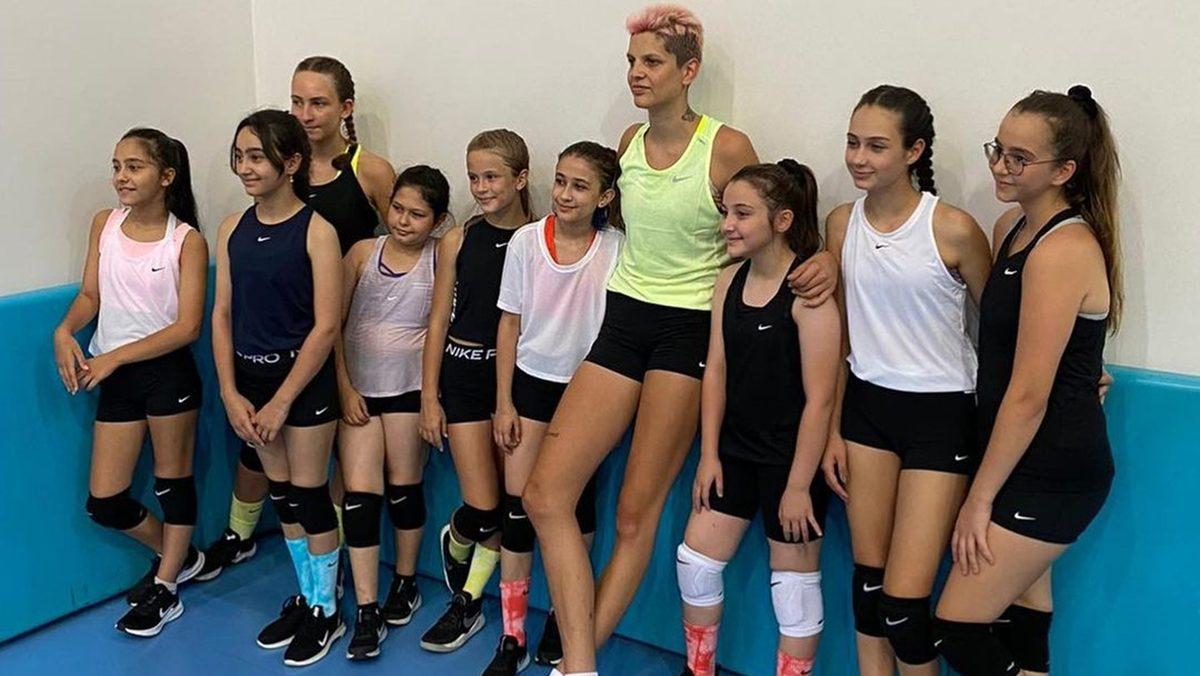 Homofobik Saldırılara Maruz Kalan Ebrar’a Sosyal Medyadan Destek Yağdı