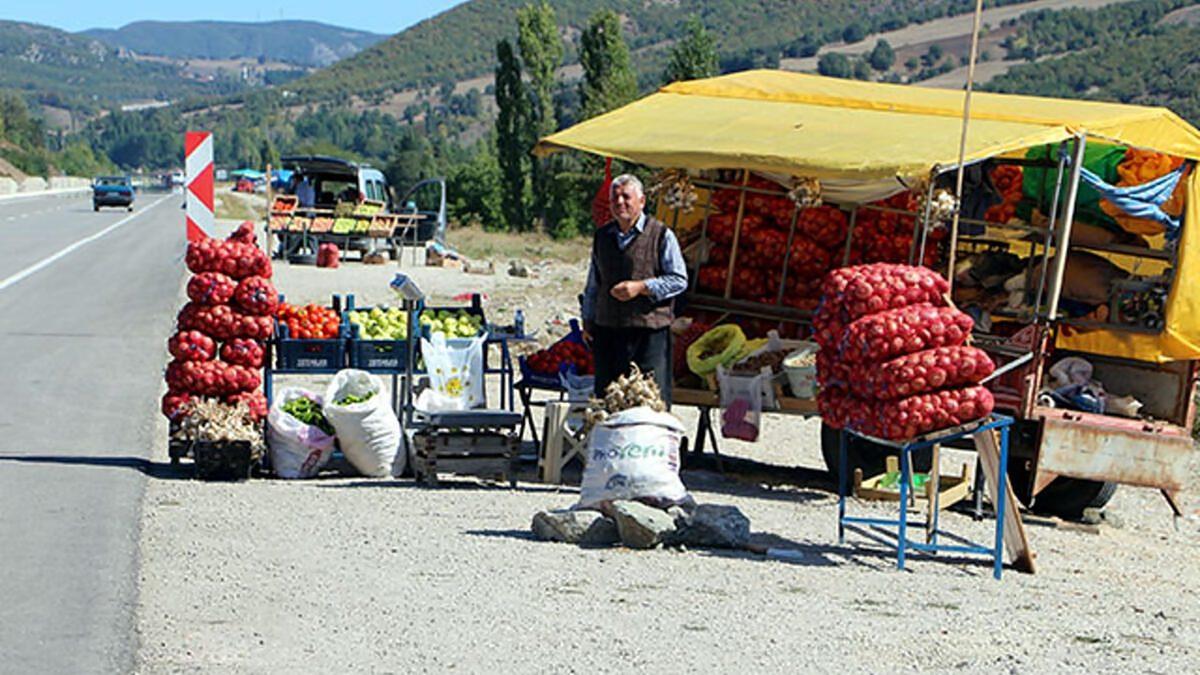 Oyunlardaki NPC’ler Gibi Bir Anda Belirip Hep Aynı Şeyi Yapan 13 İnsan Tipi