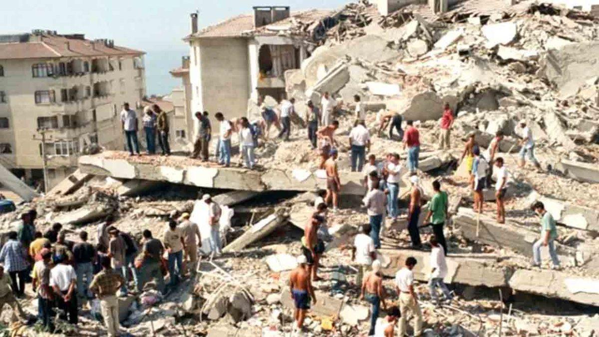 Korkutan İstanbul Depremi Öngörüsü: Bakkal Hesabıyla Bile 320 Bin Kişinin Hayatı Tehlikede!