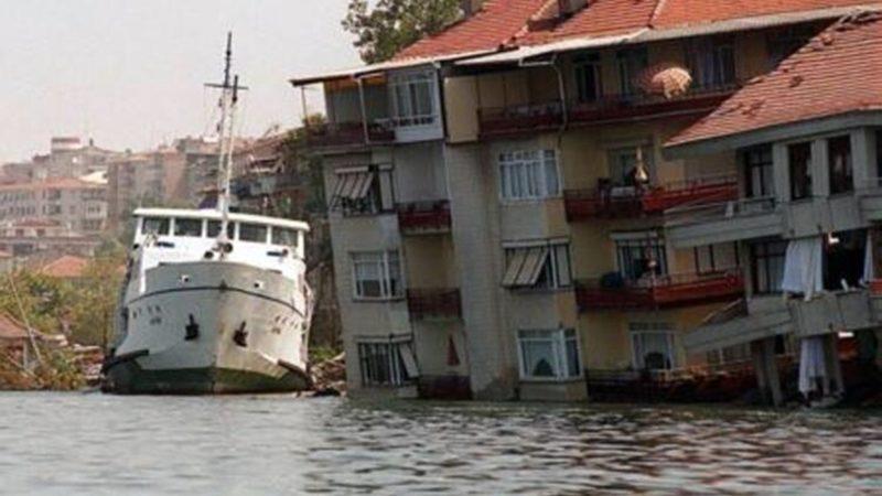 22 Yıl Geçmesine Rağmen İzleri Silinmedi: İşte 17 Ağustos Depremi’nin Deniz Altındaki Kalıntıları