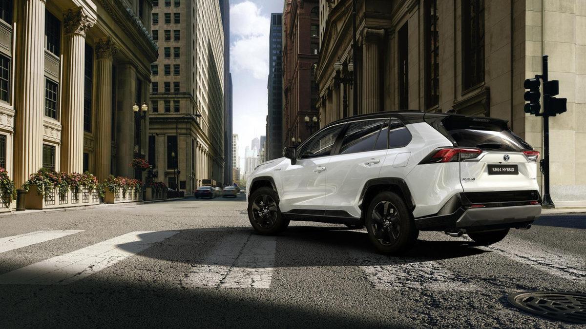 Yeni Nesil SUV: Toyota RAV4 2021 Dikkat Çeken Özellikleri ve Fiyat Listesi