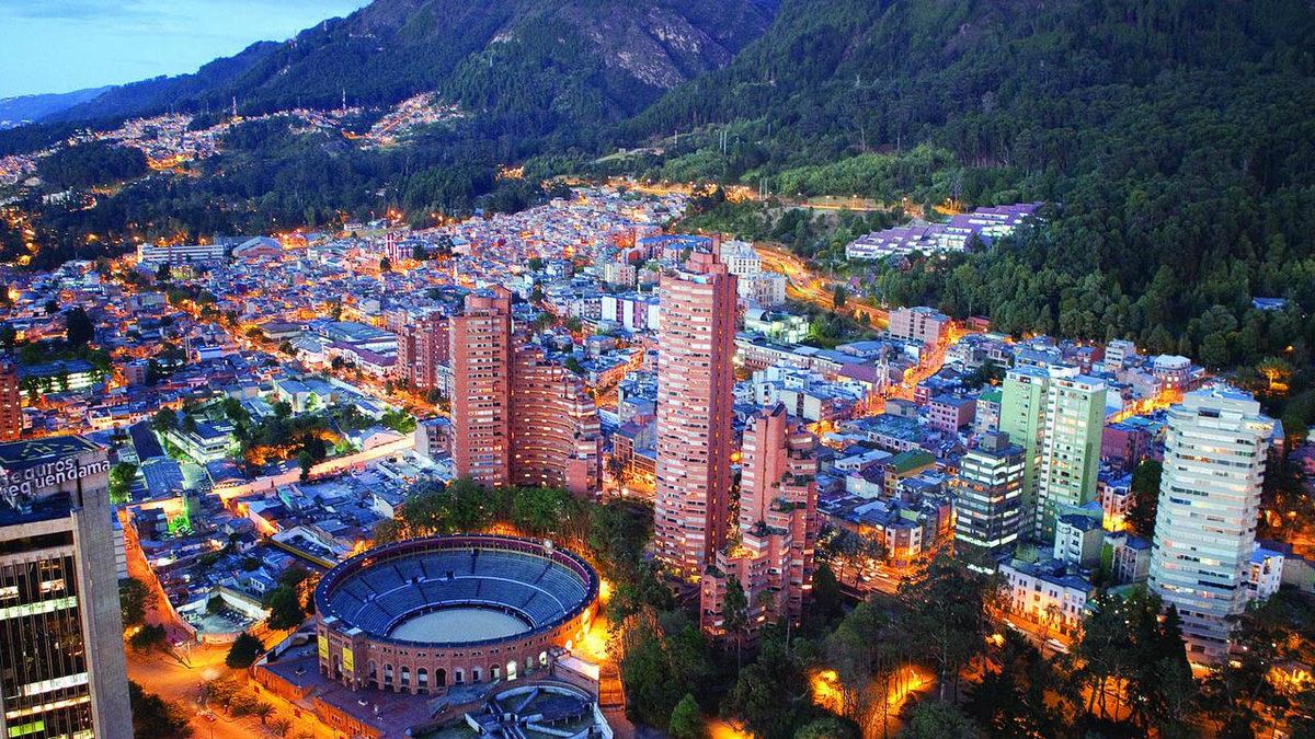 Tüm Yıl Bahar Mevsimini Yaşayan Bir Şehre Sahip Kolombiya’nın Ne Kadar İlginç Bir Ülke Olduğunu Kanıtlayan 11 Bilgi