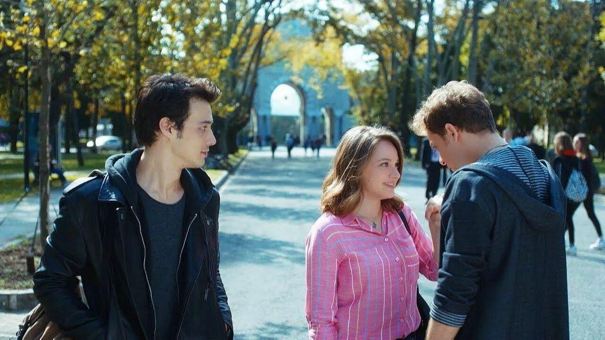 Kuş Uçuşu Dizisindeki Performansı Akıllardan Çıkmayan Miray Daner’in Rol Aldığı Diziler ve Filmler