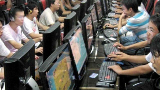 Çinliler Kimliklerini Açıklamadan Video Yayınlayamayacak