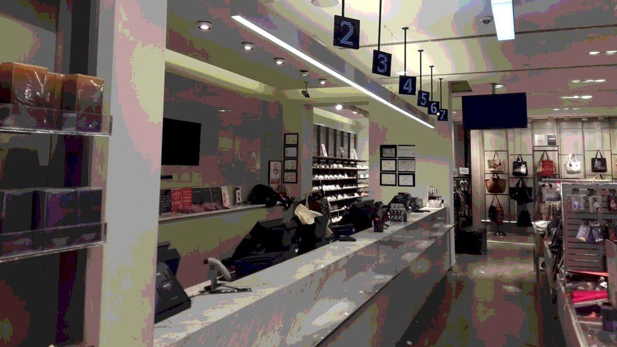 Kasiyerler Kasadaki Müşterilere Neden Ekstra Ürün Satmaya Çalışıyor? Cevabı Düşündüğünüz Gibi Değil!