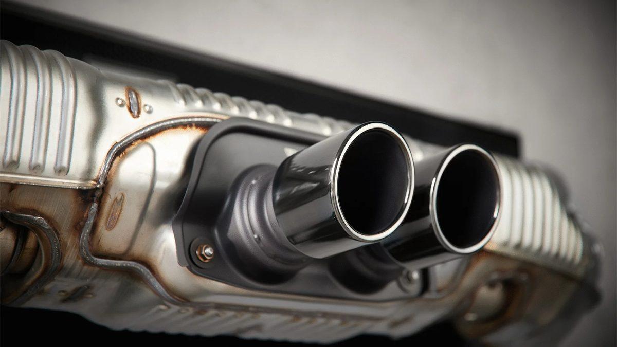 Porsche, O Paraya İkinci El Araba Alırım Dedirten Egzoz Şeklindeki Hoparlörünü Satışa Çıkardı: İşte 65 Kilogramlık Cihazın Özellikleri