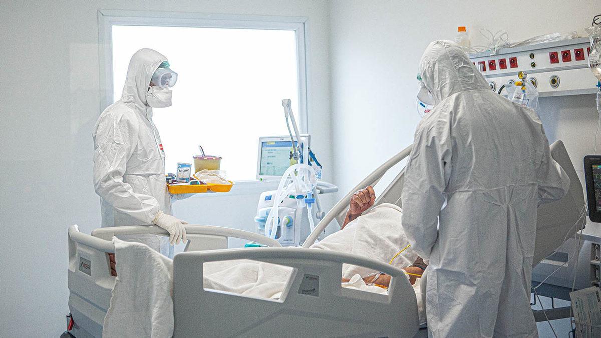 Yeni Bir Araştırma, Aşı Olanların Virüsü Bulaştırma Riskinin Arttığını Ortaya Koydu