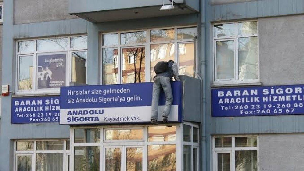 Türkiye Sokaklarında Görülen ve Birbirinden Yaratıcı Zekâların Ürünü Olan 12 İlginç Reklam