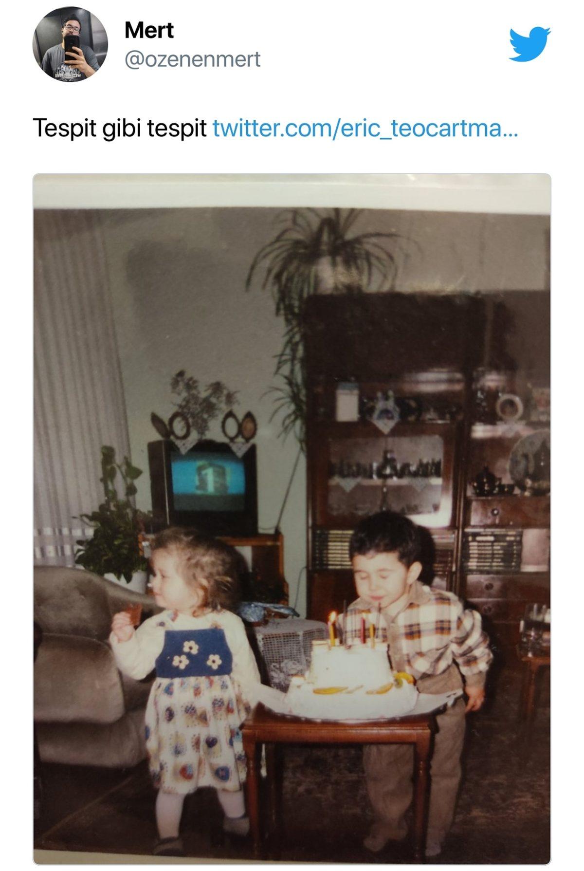 Meğer Herkesin Salonu Benzermiş: Doksanlardaki Doğum Günlerinde Çekilmiş 21 Çocukluk Fotoğrafı