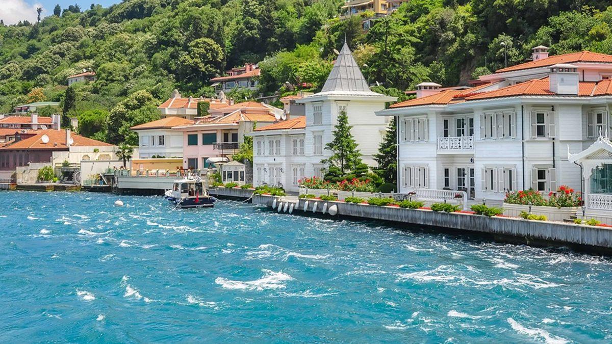 Türkiye’nin Yaz-Kış Ziyaret Edebileceğiniz En Güzel Adaları: Bozcaada ve Gökçeada’dan Çok Daha Fazlası Var...