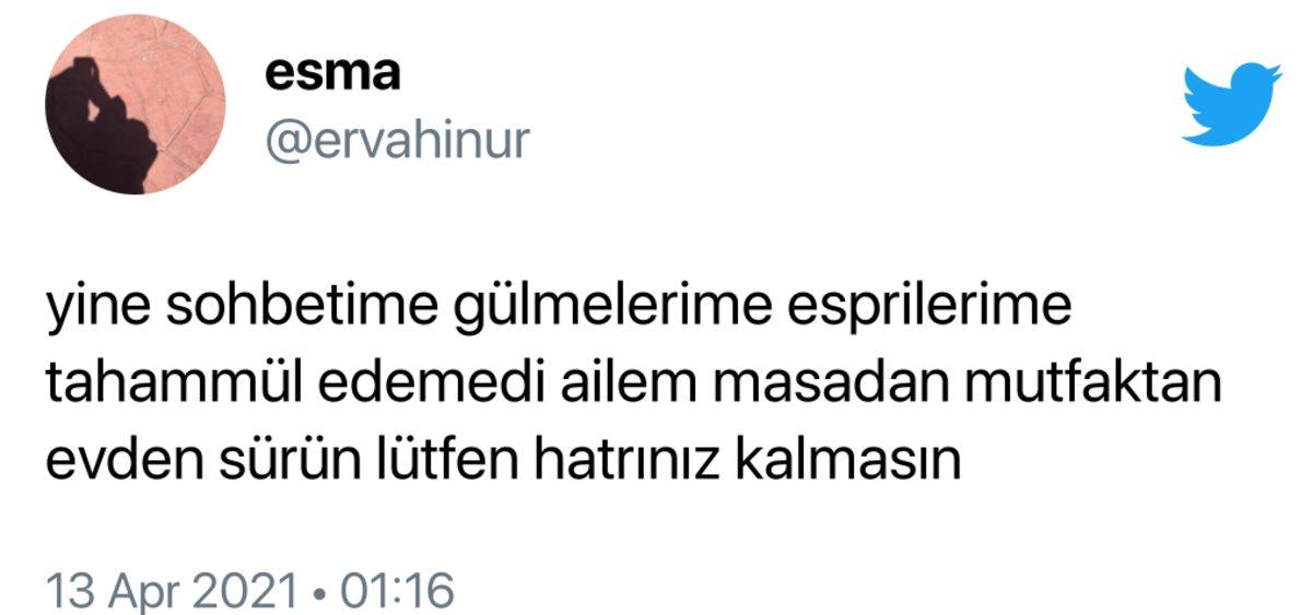 Z Kuşağı vs. Boomer’lar: Büyükler Neden Bizim Güldüğümüz Şeyleri Komik Bulmayıp Ekrana Boş Boş Bakıyorlar?