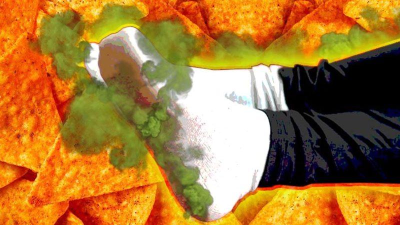 Cips Paketini Açınca Gelen O Keskin Ayak Kokusunun Sebebi Ne?