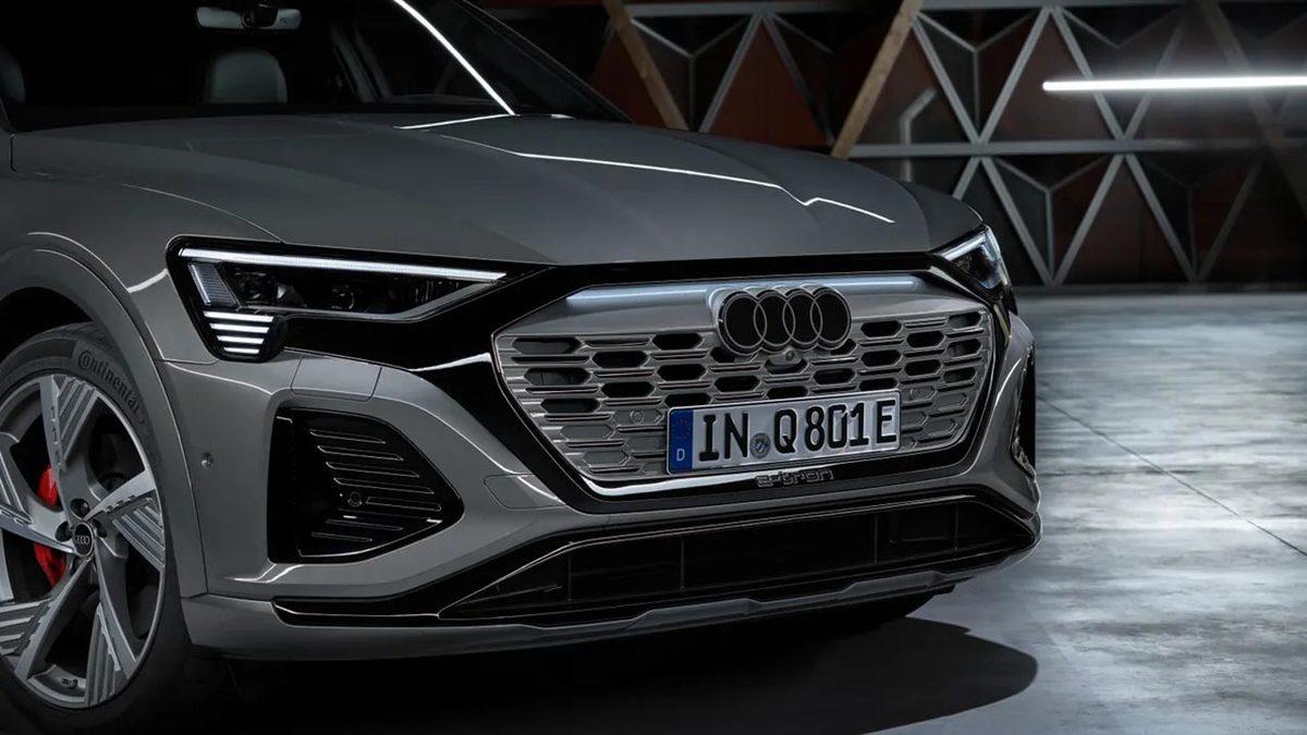 İçinde Sürücü Bile Yokken Kendi Kendini Park Edebilen Audi Q8 E-Tron Tanıtıldı