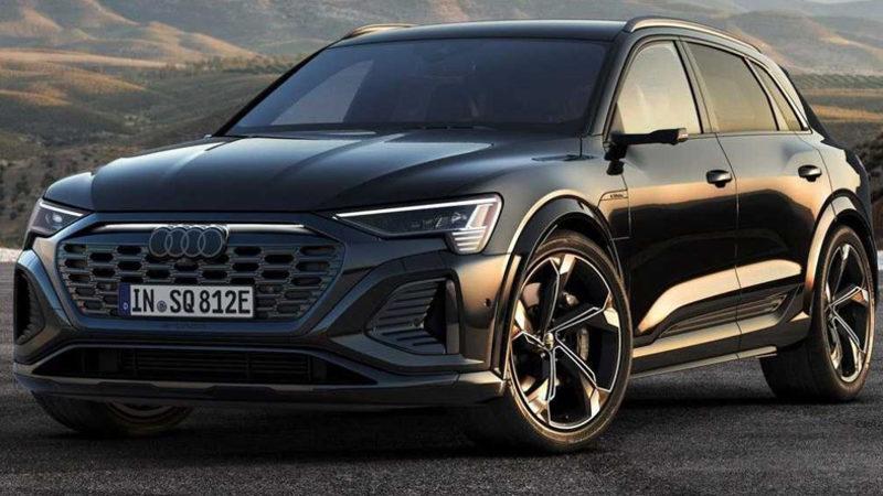 İçinde Sürücü Bile Yokken Kendi Kendini Park Edebilen Audi Q8 E-Tron Tanıtıldı