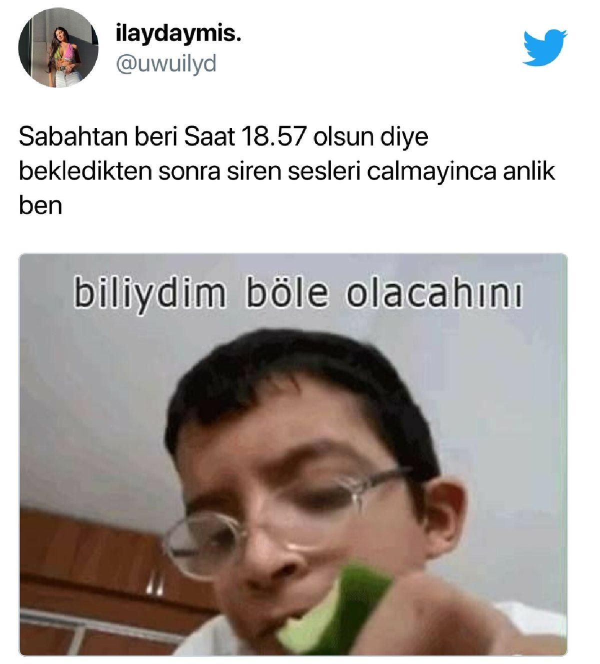 Türkiye Genelinde Yapılan Deprem Tatbikatı Geride Kaldı... Bazıları Tatbikattan Habersiz, Bazıları Dakikalar Sonra Bildirim Aldı: İşte Sosyal Medyadan Gelen Tepkiler