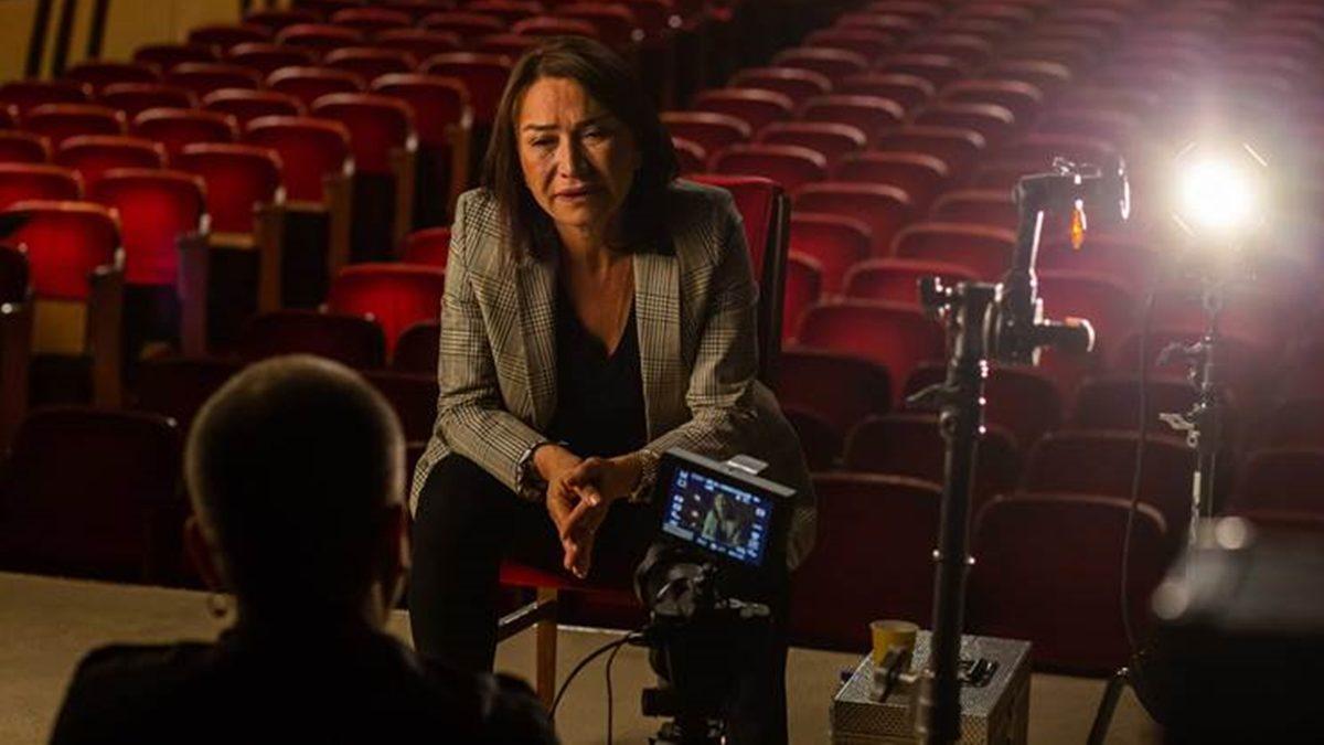 Metin Akpınar ile Karşılıklı Bir Kahve İçmişsiniz Hissi Bırakan Netflix Belgeseli: İyi ki Yapmışım