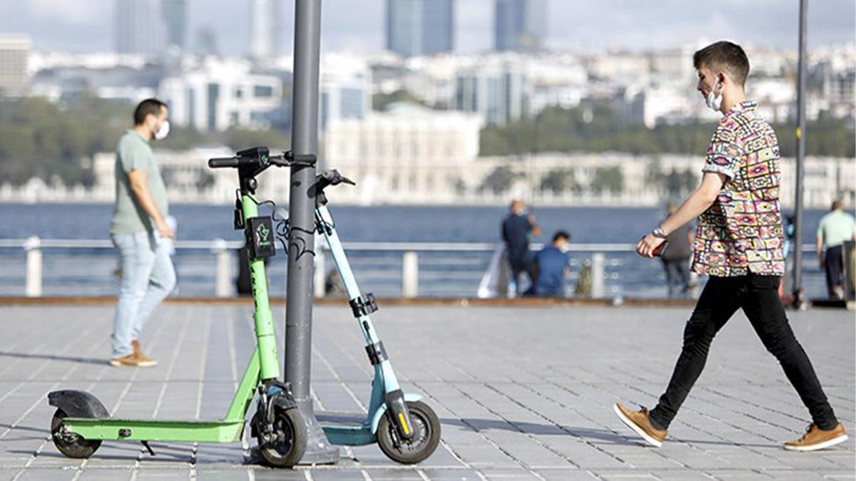 İstanbul Büyükşehir Belediyesi, Kiralık Elektrikli Scooter’lara Düzenlemeler Getirdi: İşte Yeni Kurallar