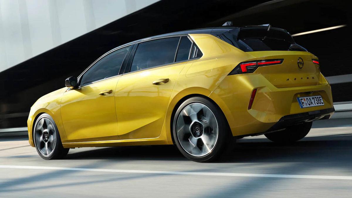 Toyota Corolla Fiyatına Bir Ayda 2. Kez Zam Geldi (ÖTV’de İndirim Bekledikçe Fiyatlar Artıyor...)