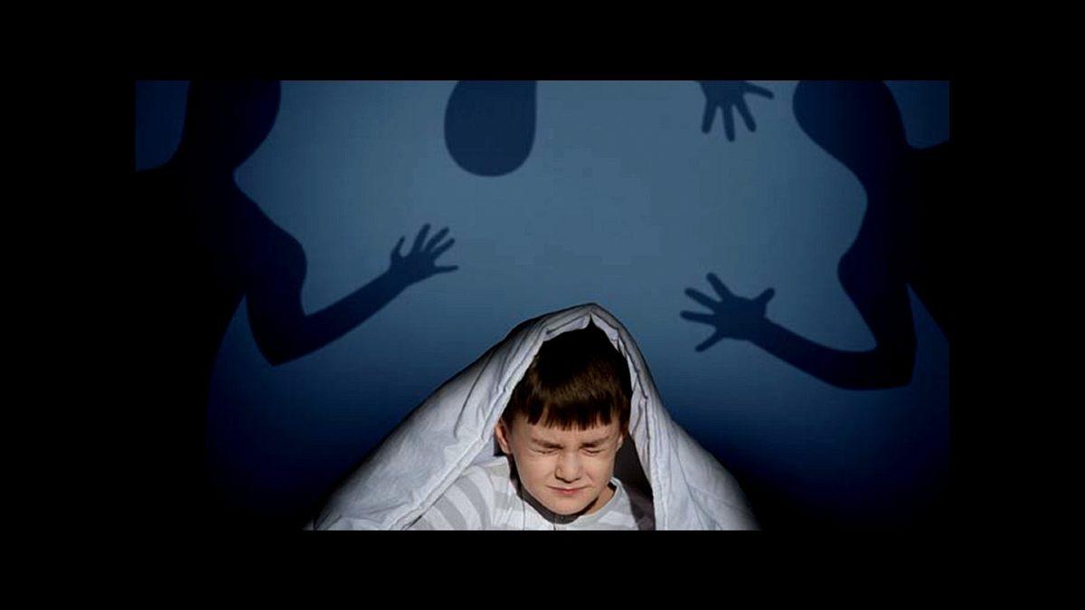 Karanlıktan Neden Korkarız? Tarihi İnsanlığın Başlangıcına Kadar Uzanan Bu Fobinin Hikayesi