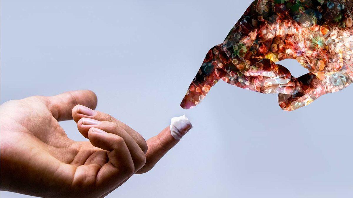 Elinizden Düşürmediğiniz Bu Bardakların Hiç Hoşunuza Gitmeyecek Bir Tarafı Var: Vücudunuza Giren Tek Şey Çay ve Kahve Değil!