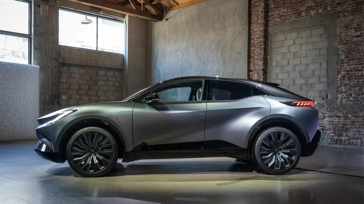Kızgın Bir Pokemon Gibi Görünen Fütüristik Konsept Otomobil ’Toyota bZ Compact SUV’ Tanıtıldı