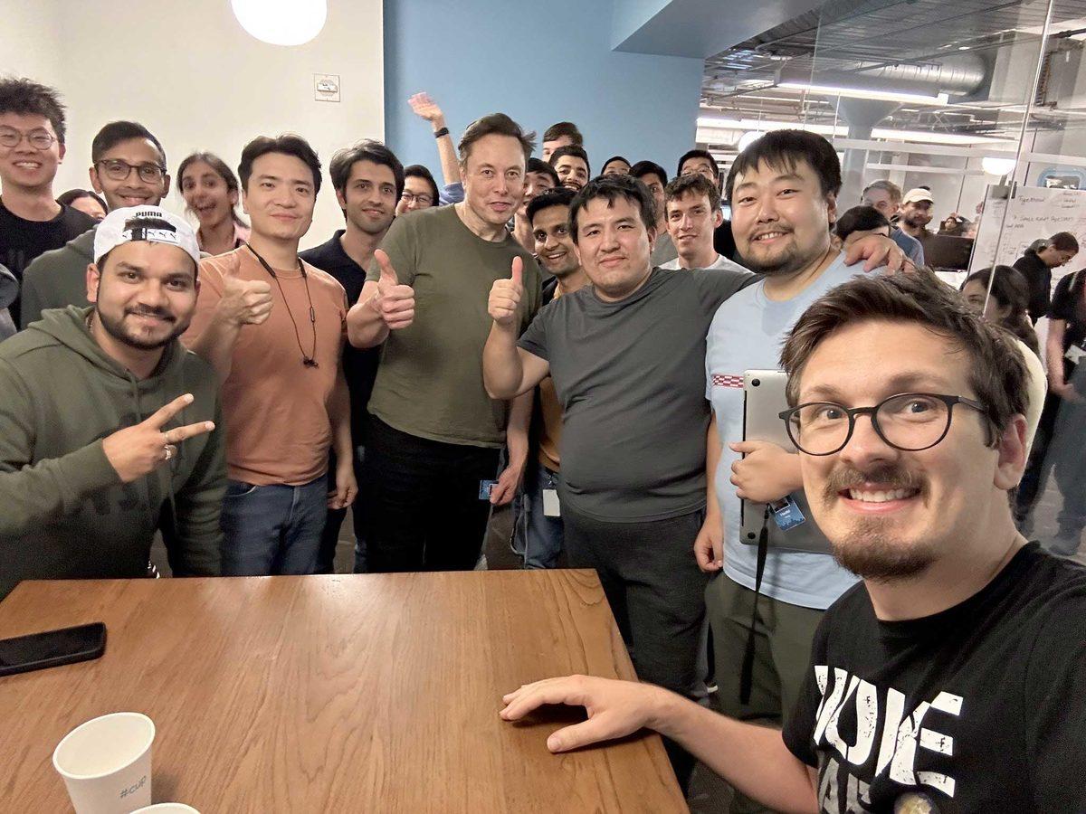 ’Twitter Ofisleri Kapatıldı’ Haberinden Sonra Elon Musk, Şimdi de Herkesi Ofise Topladı: 