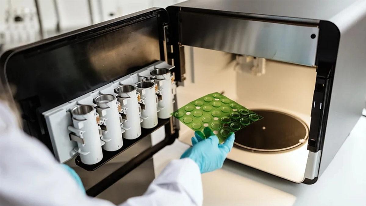 Üç Boyutlu Yazıcıyla ’Kişiye Özel İlaç Üretimi’ Başlıyor: Peki Bildiğimiz İlaçlardan Ne Farkı OIacak?