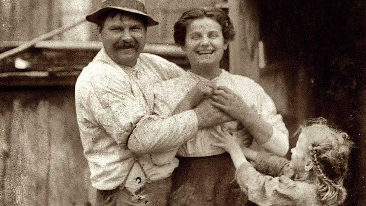 İnsanlar Geçmişte Neden 5-10 Yaş Daha Büyükmüş Gibi Gösteriyordu?