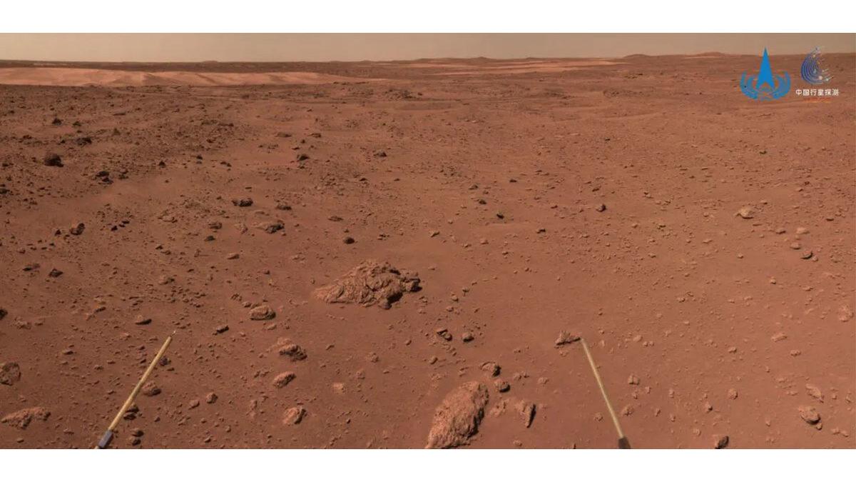 Çin’in Mars Keşif Aracı Zhurong, Mars’tan Yeni Görüntüler Paylaştı
