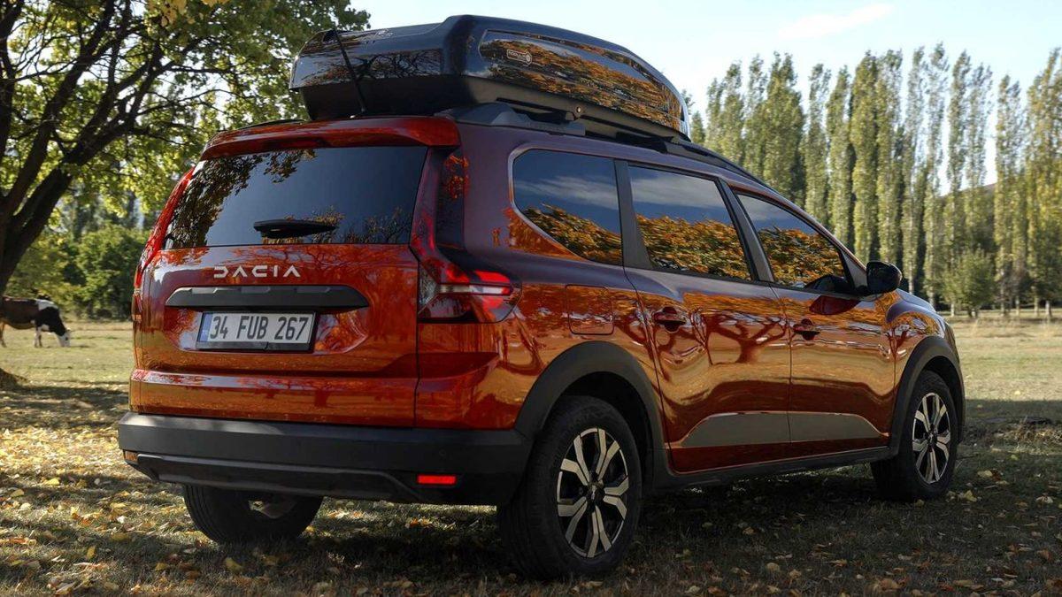 ’Geniş Araba’ İsteyenlerin Favorisi Olacak Dacia Jogger’ın Türkiye Fiyatı Açıklandı