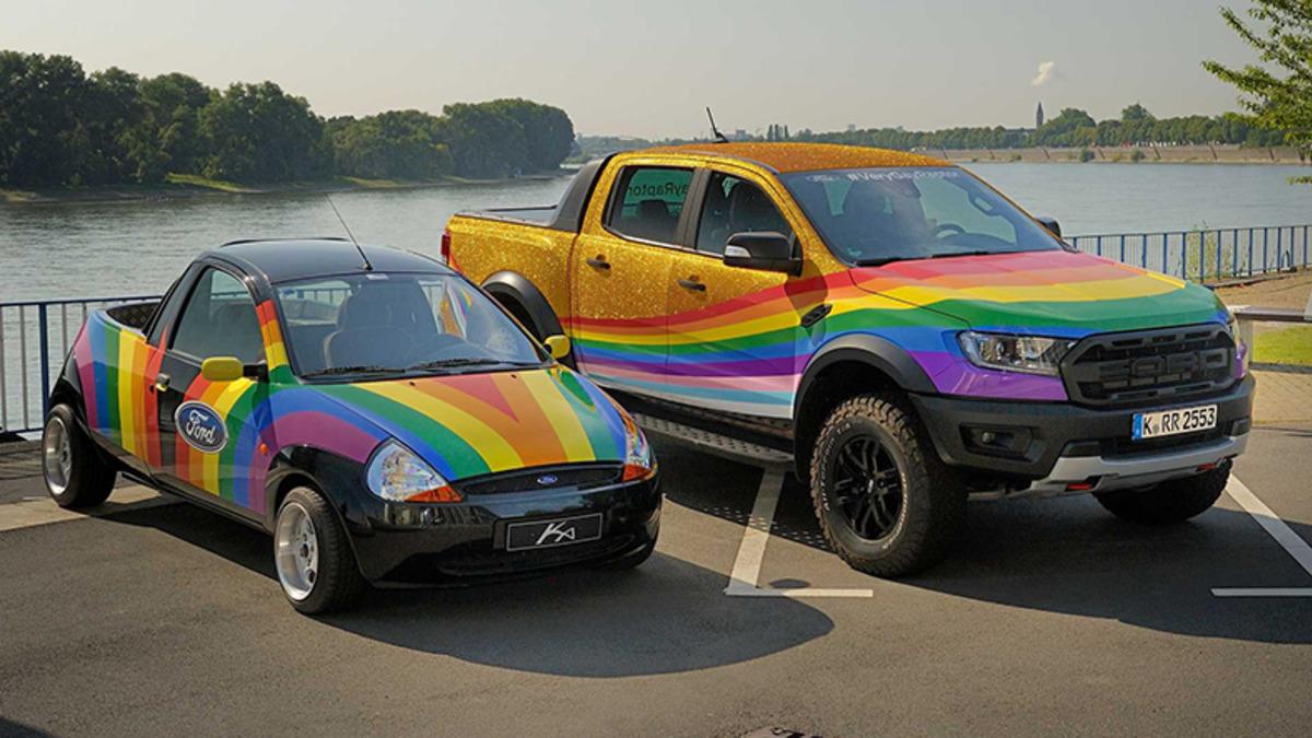 Ford, Homofobiklere Karşı Makyajlı Arabası ’Aşırı Gay Raptor’ı Duyurdu