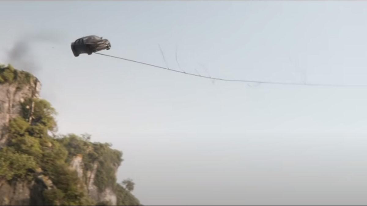 Hızlı ve Öfkeli’nin Tamamen Mantık Dışı Kurgulandığını İspatlayan 10 Sahne