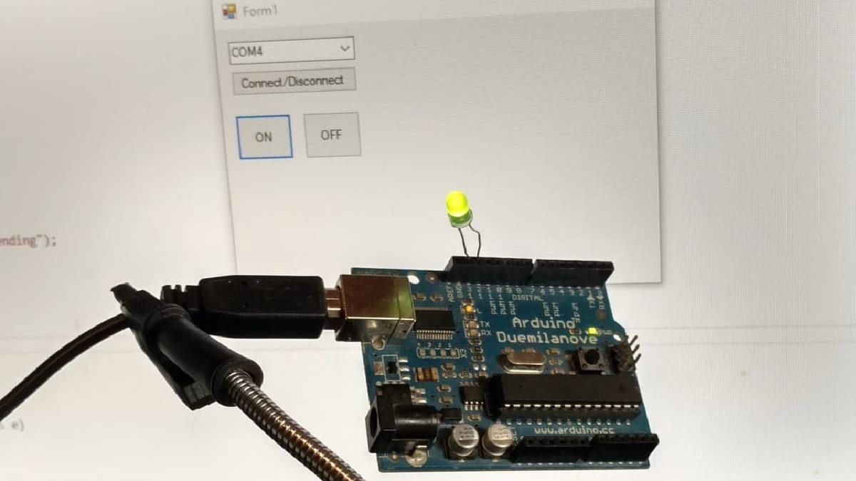 Elektroniğe İlgisi Olanların Bilmesi Gereken Arduino Nedir, Nasıl Programlanır?