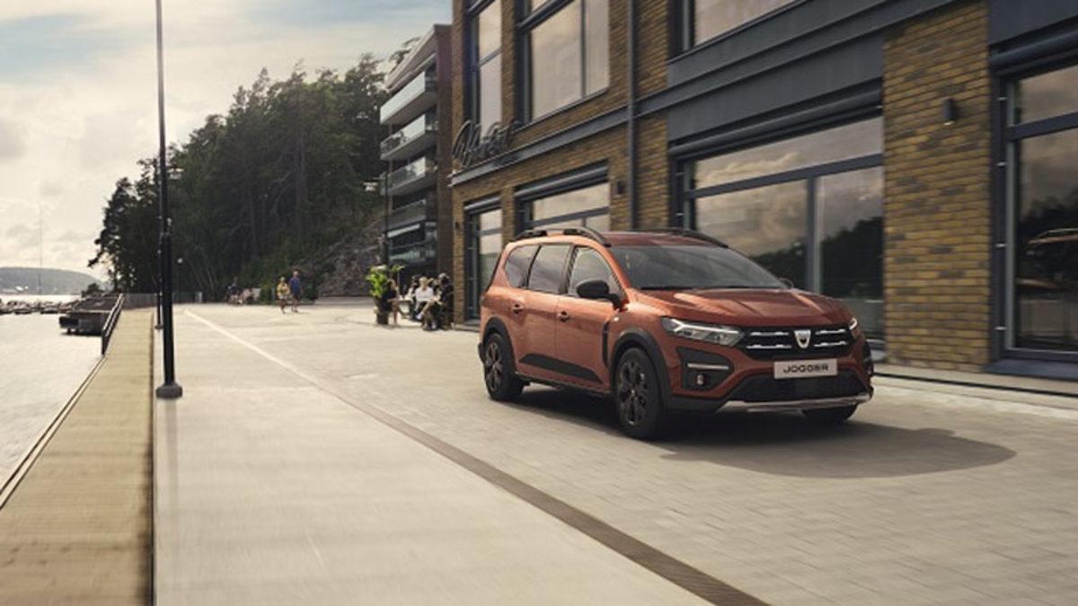 Geniş Ailelerin Favorisi Olacak Dacia’nın İlk Hibrit Otomobili Jogger Tanıtıldı
