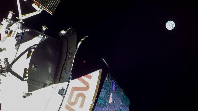 NASA, Orion Aracından Gelen Ürkütücü Ay Görsellerini Paylaştı