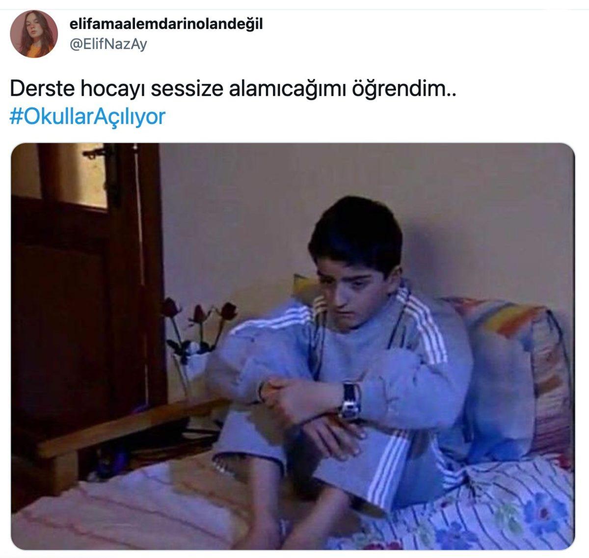 Okullara Geri Dönen Sosyal Medya Kullanıcılarının Komik Paylaşımları