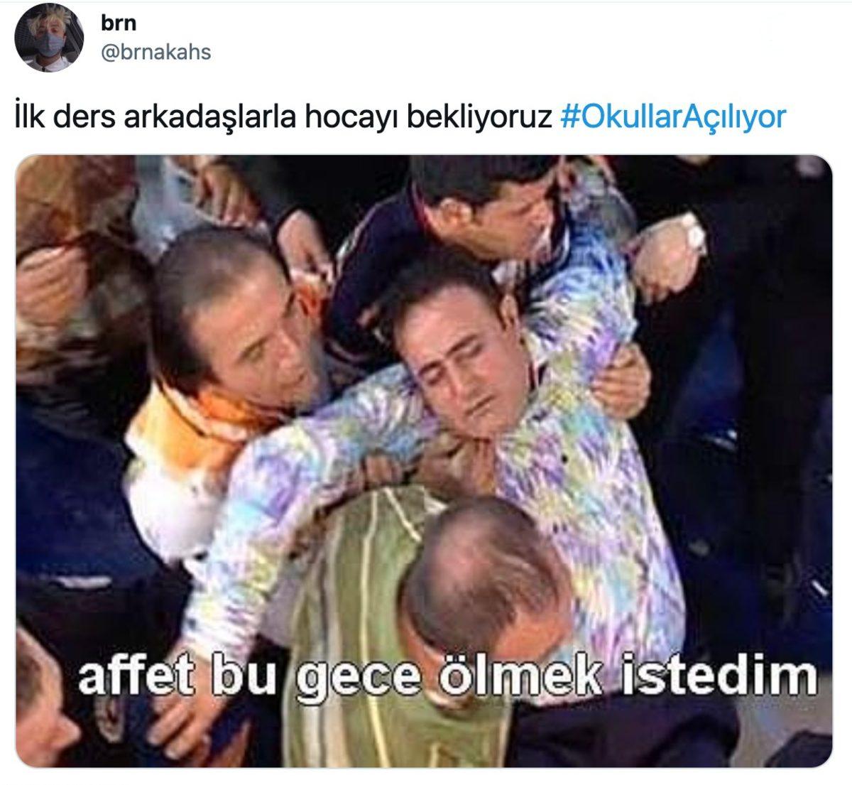Okullara Geri Dönen Sosyal Medya Kullanıcılarının Komik Paylaşımları
