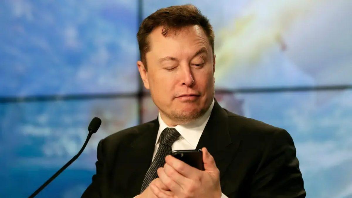 Elon Musk, Twitter’dan Reklamlarını Çeken Şirketlerin CEO’larını Arayarak Şikayet Ediyor