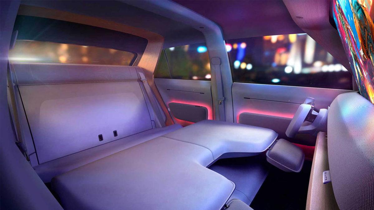 Volkswagen, Yeni Elektrikli Otomobili ID. Life'ı Tanıttı 5 Volkswagen, Bilgisayar Oyunlarından Fırlamış Gibi Görünen Yeni Elektrikli Otomobil Konseptini Gösterdi