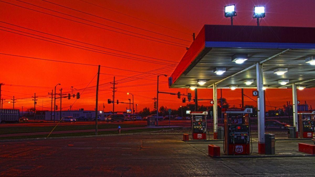 Brent Petrol Fiyatındaki Düşüşe Rağmen Türkiye’de Akaryakıt Fiyatları Neden Aynı Oranda Düşmüyor?