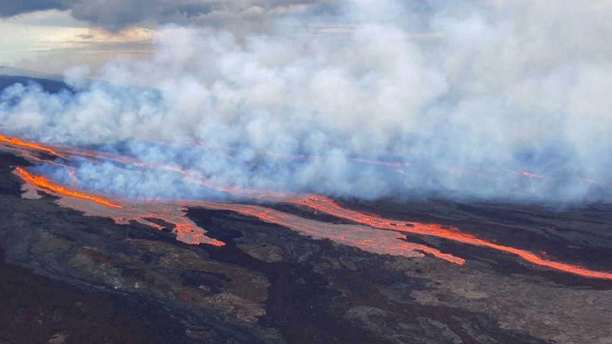 Dünyanın En Büyük Yanardağı Patladı: Dünyayı Tehdit Ediyor mu? [Video]