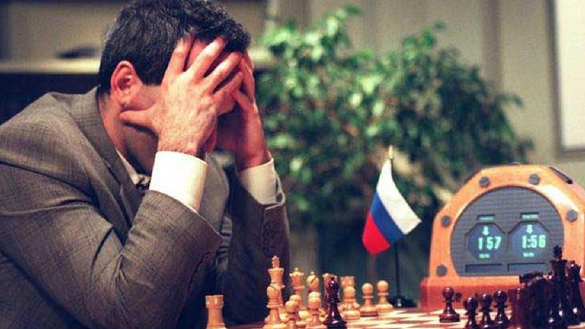 İnsanı Sinir Sahibi Yapacak Kadar Yetenekli Olan, Yenilmesi İmkansız Oyuncu Yapay Zekalar